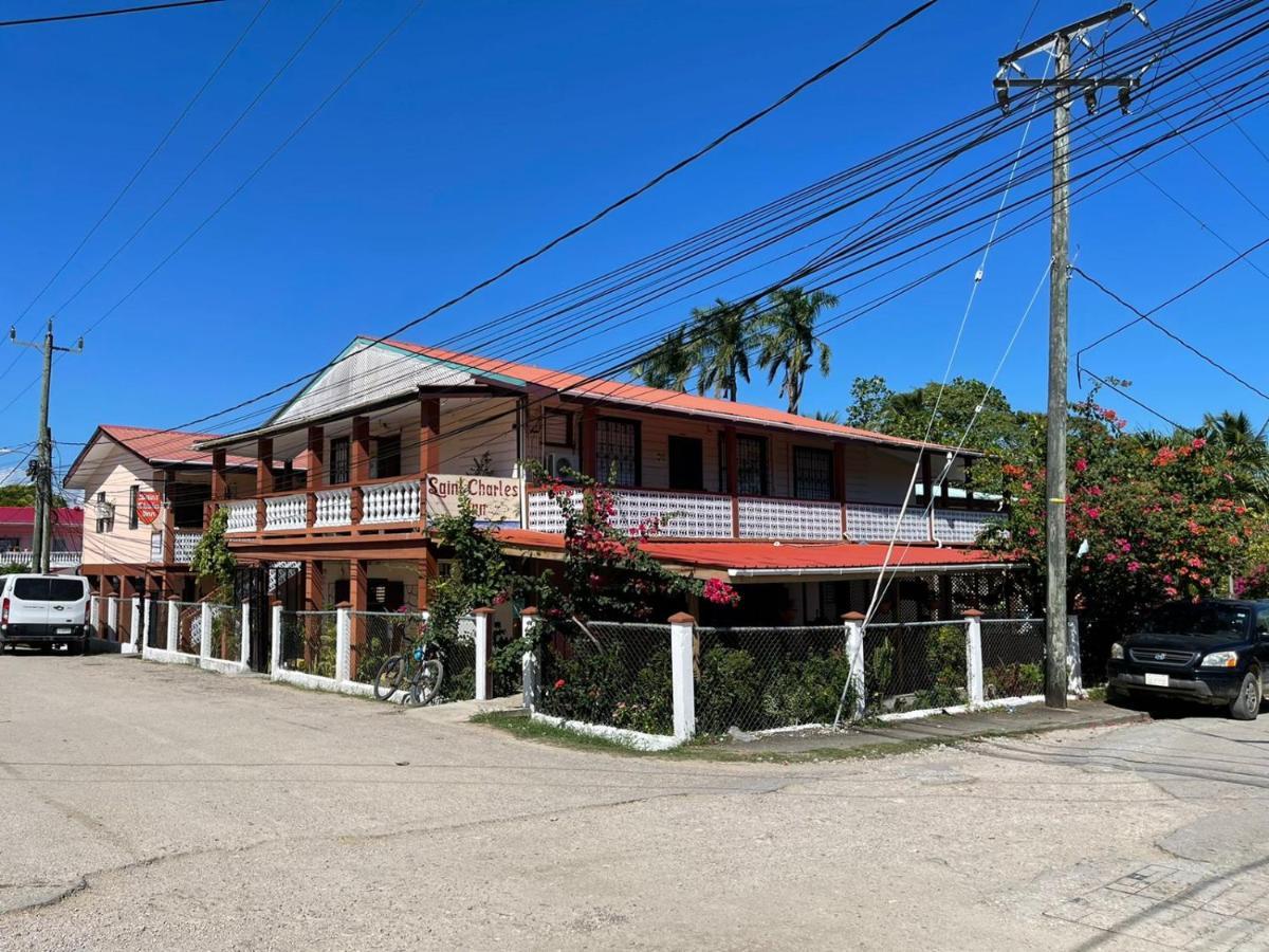 Saint Charles Inn, Belize Central America Punta Gorda Luaran gambar