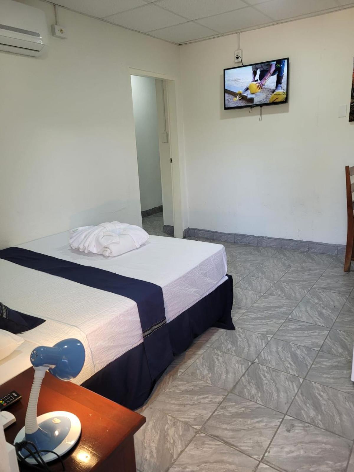 Saint Charles Inn, Belize Central America Punta Gorda Luaran gambar