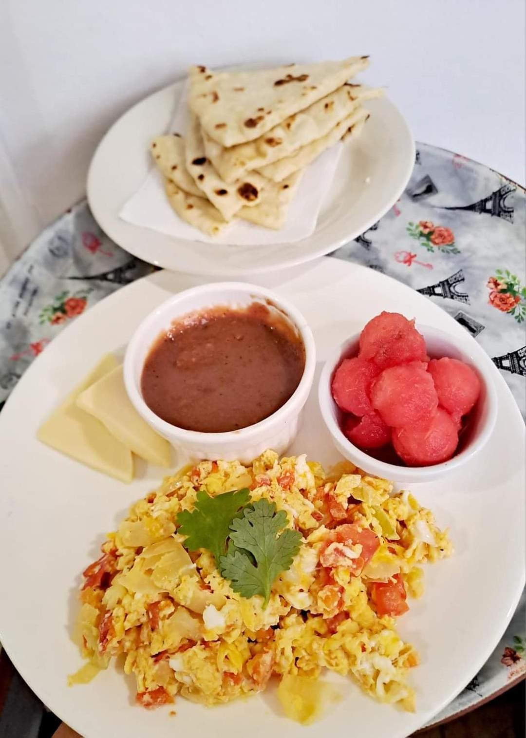 Saint Charles Inn, Belize Central America Punta Gorda Luaran gambar
