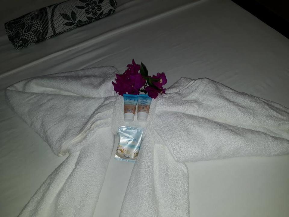 Saint Charles Inn, Belize Central America Punta Gorda Luaran gambar